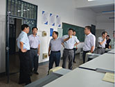 张建国校长考察访问学院实验室建设